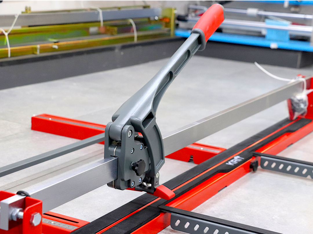 Machine de découpe de carreaux KRIT, longueur 1200 mm 