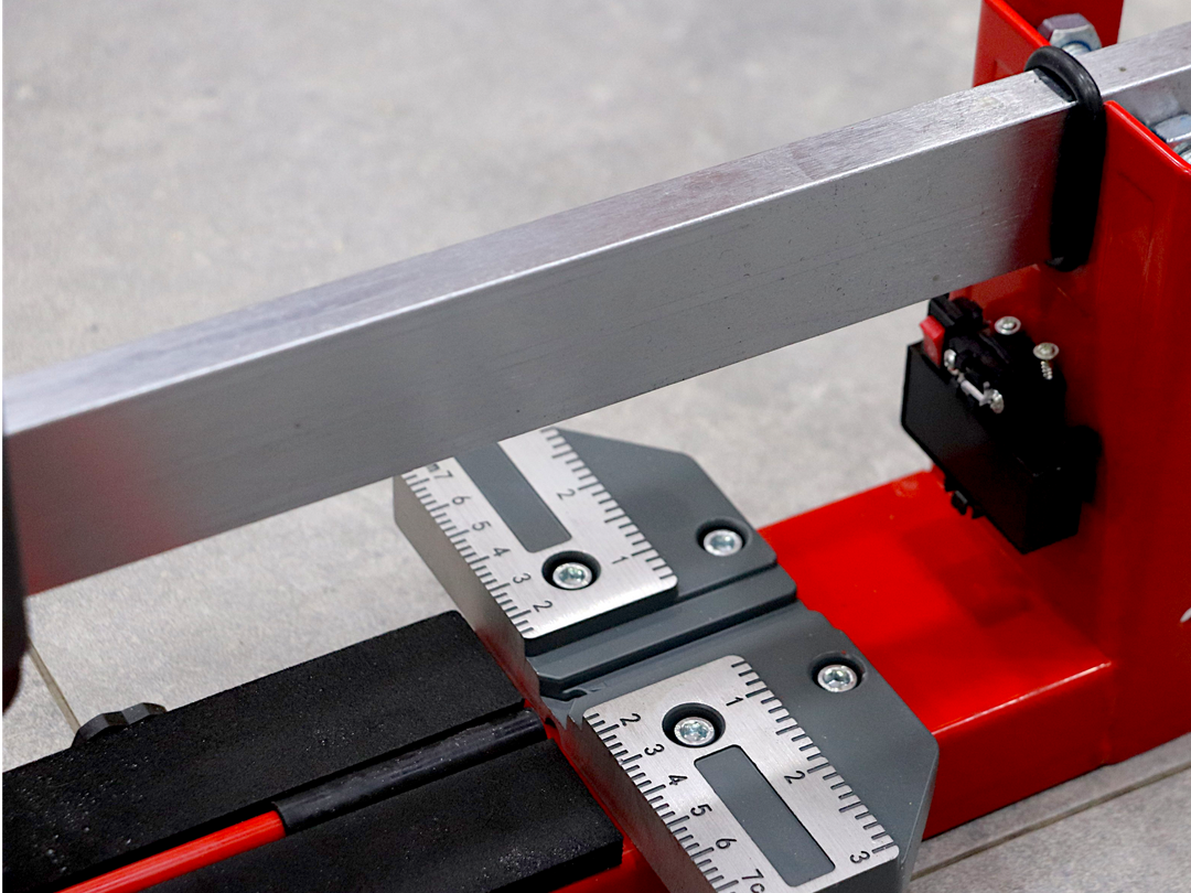 Machine de découpe de carreaux KRIT, longueur 1200 mm 
