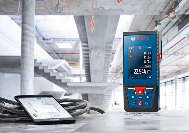 Télémètre laser intelligent BOSCH GLM 100-25 C - Portée de 100 m avec caméra