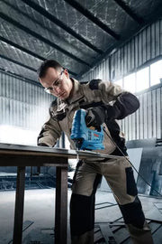 Bosch GST 680 Professional – منشار المنحنيات