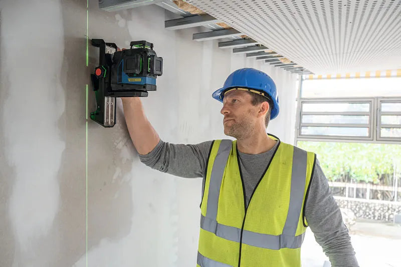 BOSCH Smart Laser GLL 12V-100-33 CG - 3 lignes vertes 360°