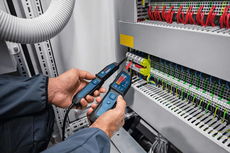 جهاز اختبار الفولطاج BOSCH GVT 1000-15 - حماية IP65 و قياس حتى 1000V